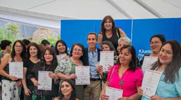 Curso de Primeros Auxilios: Vecinos de la Unión Comunal de Juntas de Lo Barnechea recibieron su certificación